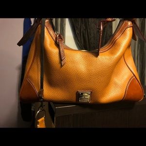 Dooney & Bourke pocket book